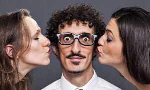 Как выбрать между двумя девушками и не прогадать в отношениях?