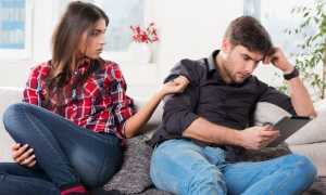 Безразличие в отношениях – почему пропадает интерес и как его вернуть?