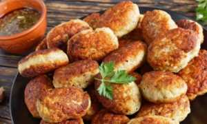 Сколько жарить котлеты на сковородке?