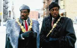 Жить для себя VS жить для других: выбор и последствия