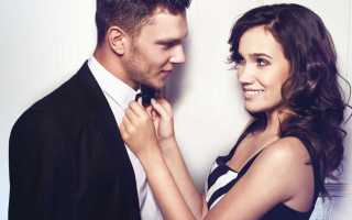 Почему женщины флиртуют с другими мужчинами: причины и последствия