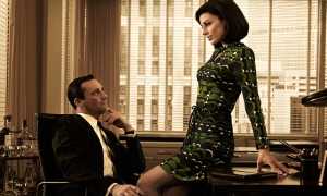 Что делать, если нравится девушка на работе? Как понравиться коллеге? Полезные советы.