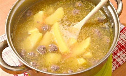 Картошка в супе