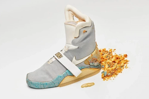 Оригинальные Nike MAG 1989 года из фильма «Назад в будущее 2» - $92,100
