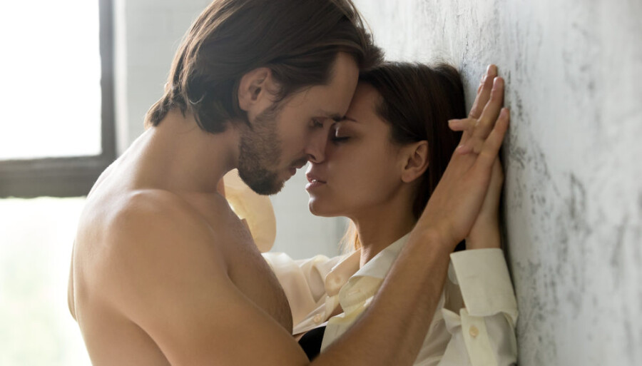 поза секса сидя и стоя