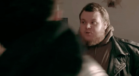 пара ссорится