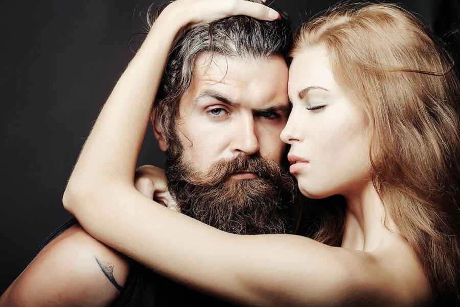 Отношения с мужчиной старше себя