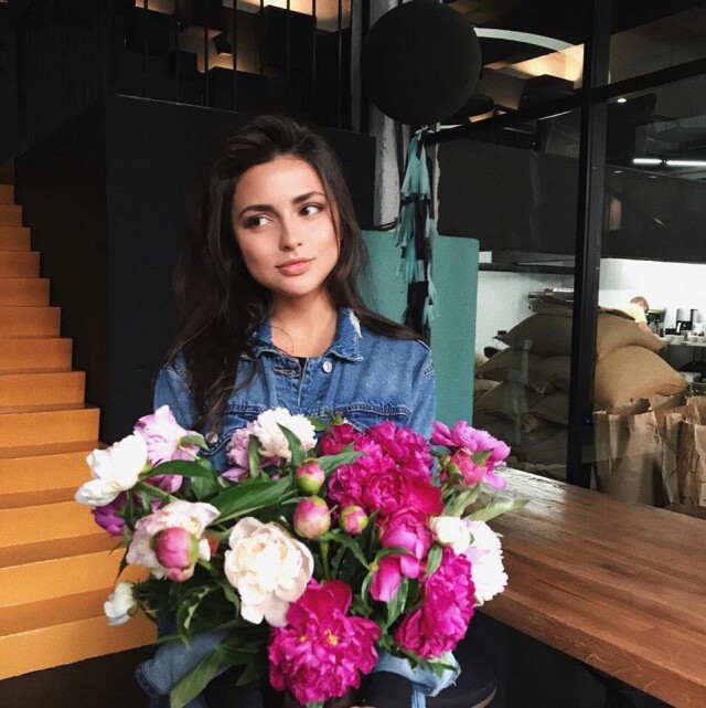 девушка из инстаграм