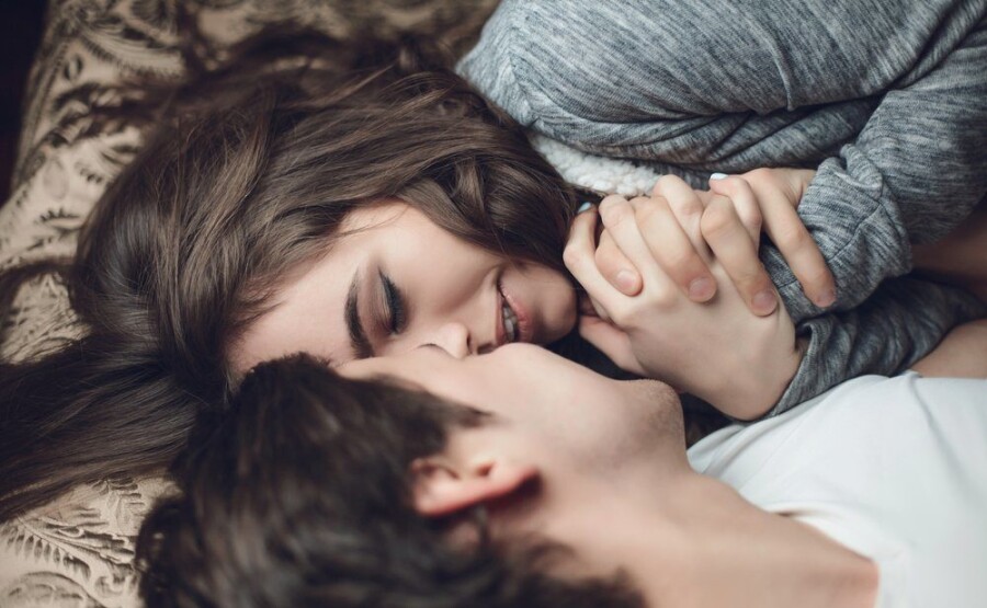 намекнуть женщине на отношения