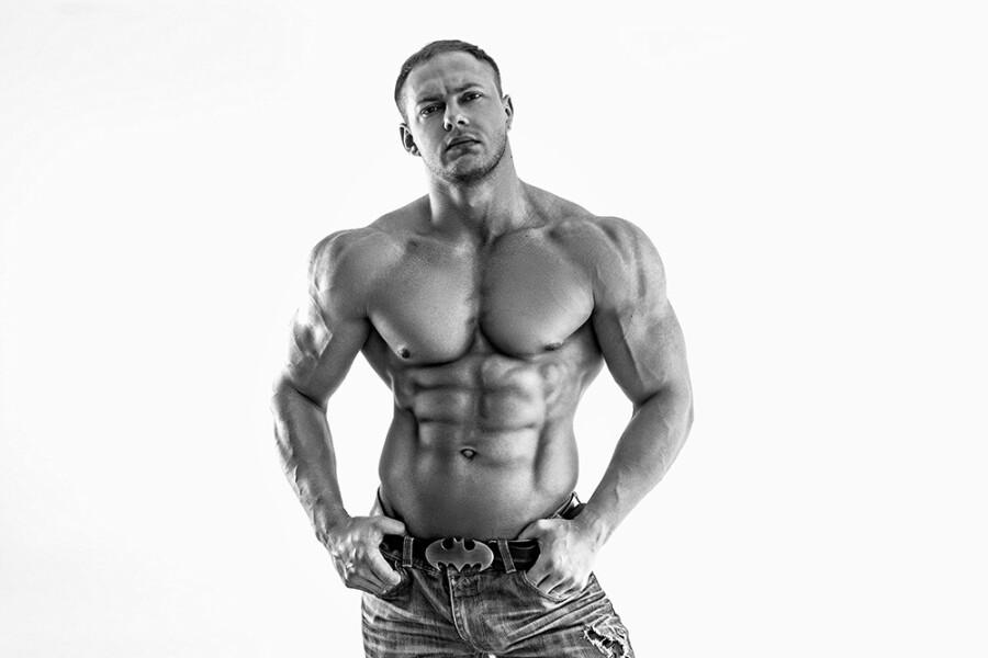 Красивое мужское тело