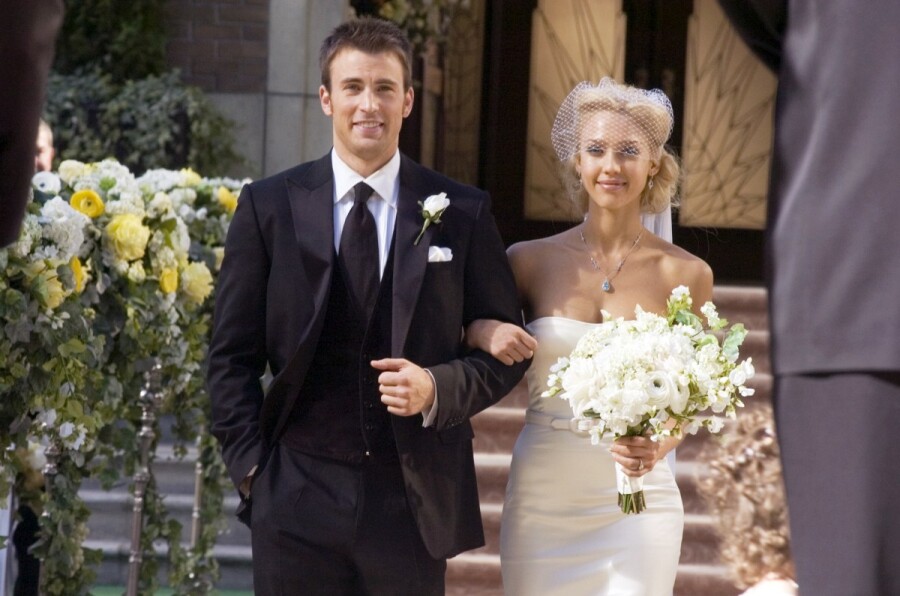 красивая девушка выходит замуж