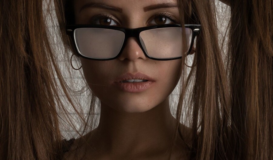 чем женщины привлекают парней