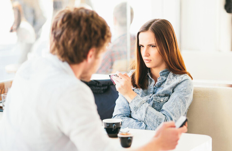 бегающий взгляд