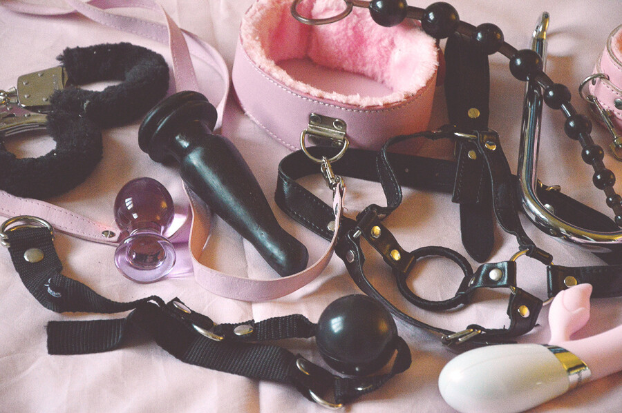 Разнообразные секс-игрушки