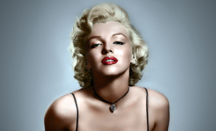 чем женщины привлекают мужчин