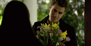 парень с цветами